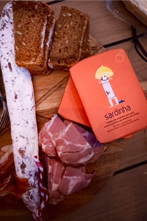 Sardynki w oliwie bez skóry i ości z cytryną, 120g, Lizbona